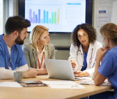 Formation sur l’intégration de l'IA dans le secteur de la santé.